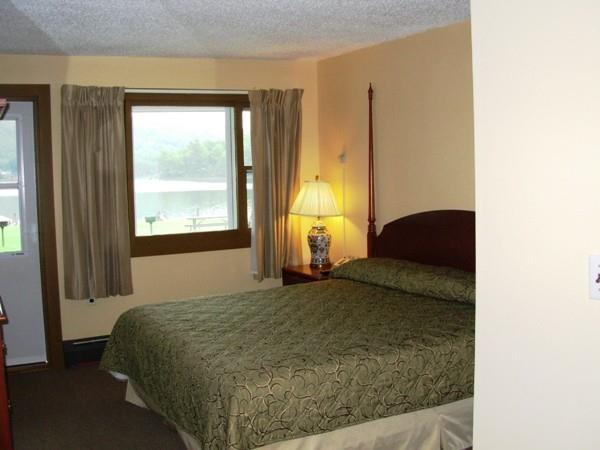 Red Carpet Inn On The Lake - Oneonta Pokoj fotografie